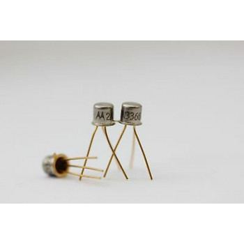 2N3366 MOTOROLA TRANSISTOR NOS( New Old Stock ) 1PC. C245U40F080414