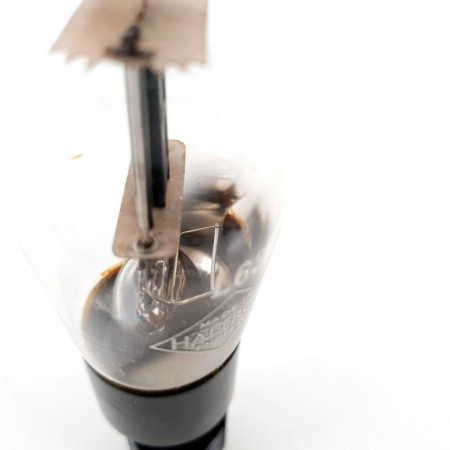 1 X L63 / 6J5G HALTRON. MARCONI PRODUCTION. FLAT BLACK PLATE. CD  ENA