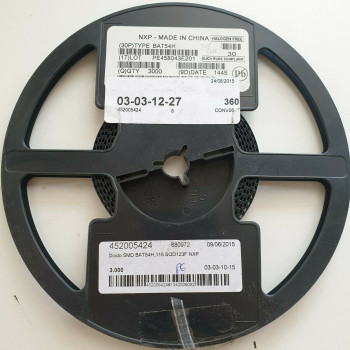 10 x BAT54H SMD NXP DIODE. (R397) CA394U360F260721