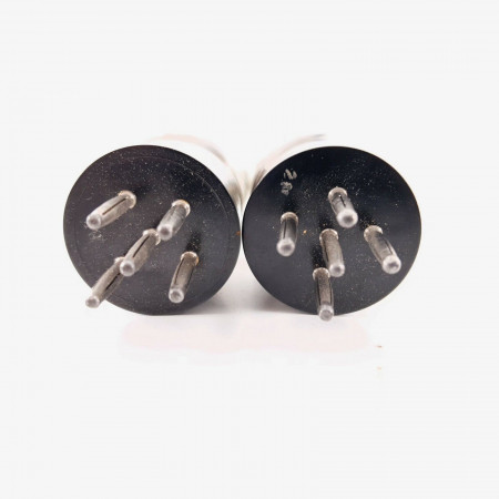 2 X TU430 ZENITH TUBE. BLACK PLATES. SOLID GETTER.  AA  ENA