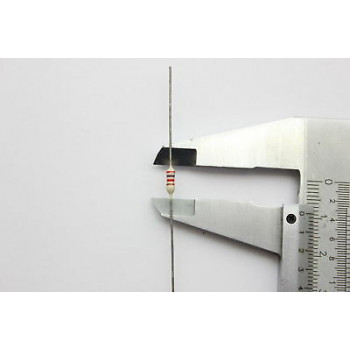 RESISTOR. 1/4W 2K7 2,7K 1% *8 PC* NOS (New Old Stock)