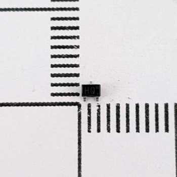 10 x 2SA1577T-106Q SMD ROHM TRANSISTOR CHIP. CA390U3000F290621