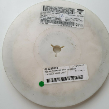 10 x 3.3M 1/8W 1% 100PPM SMD VISHAY RESISTOR. (R414) CA395U4000F280721