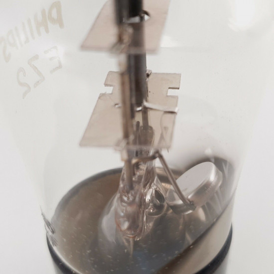 1 X EZ2 PHILIPS TUBE. SPLITED BLACK PLATES. 1950s PROD. NOS/NIB. CY  ENA