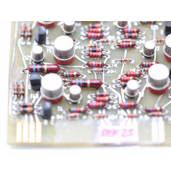 PLATE SPLASH RS NA 705-24 24 TRANSISTORS 16 DIODES 55 RESISTORS CA327U1F301019