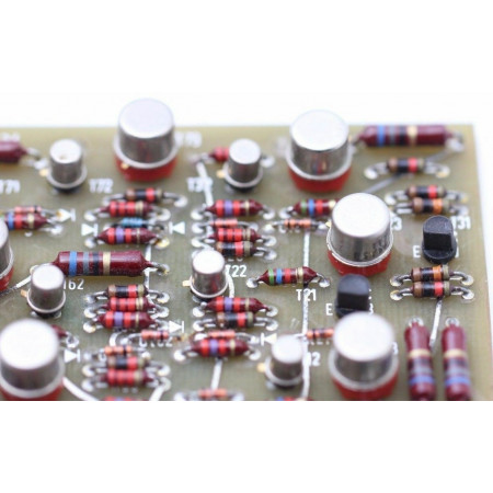 PLATE SPLASH RS NA 705-24 24 TRANSISTORS 16 DIODES 55 RESISTORS CA327U1F301019