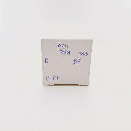 1 X AZ11 TESLA TUBE. BLACK PLATES. 1950s PRODUCTION. 64/67%. CX  ENA