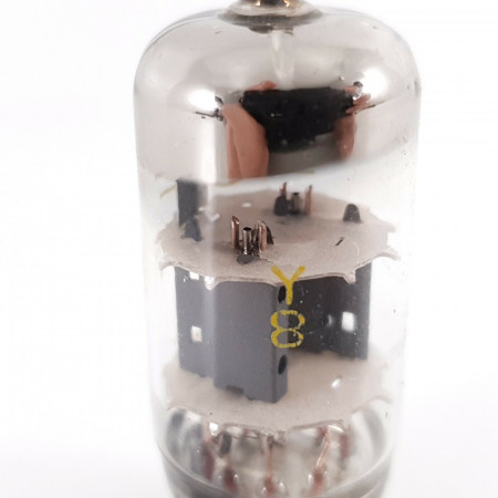 1 X ECC82 TUNGSRAM TUBE. 1960s PROD. 109/83%. CF  ENA