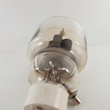 1 X 304TL / VT129 EIMAC TUBE. MODERN PLATES. 1950s. USED. 7U  ENA