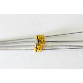 BZX79B5V1 DIODE NOS (New Old Stock) 1PC. C601U14F110118