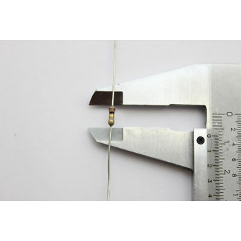 RESISTOR. 1/4W 1Ohm 1R 5% *8 PC* NOS (New Old Stock)