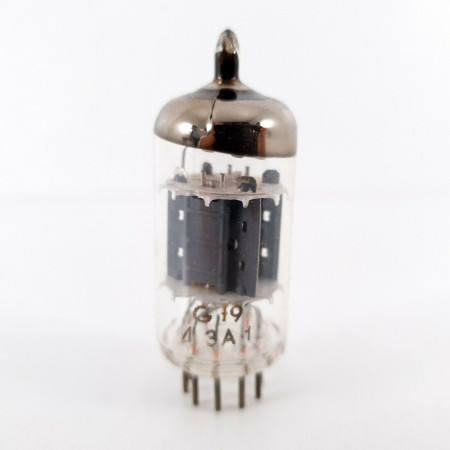 1 X ECC82 TUBE. RTC BRAND. 1960s PHILIPS PRODUCTION. DIMPLE GETTER. CÑ  ENA