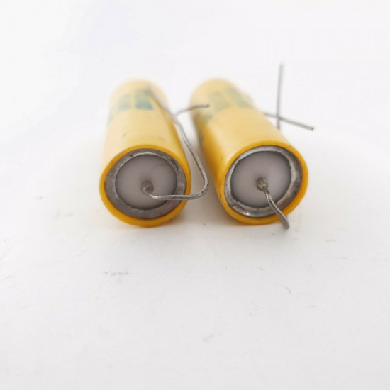 2 X 0.68mF 200V 10% PYRAMID CAPACITOR. PGIMV. 27 CP  ENA
