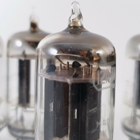 10 X 12AU7A RCA TUBE. 17MM BLACK PLATES. BLACK PLATES. 1960s PRODUCTION. CT  ENA