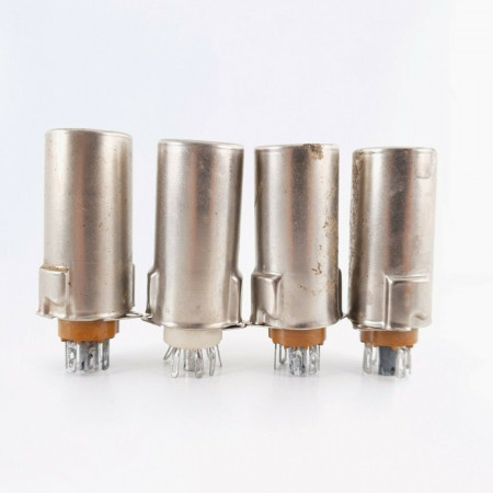 4 X 7 PIN TUBE SOCKET + SHIELD. SYLVANIA. TS102P01. HIGH QUALITY CQ  ENA