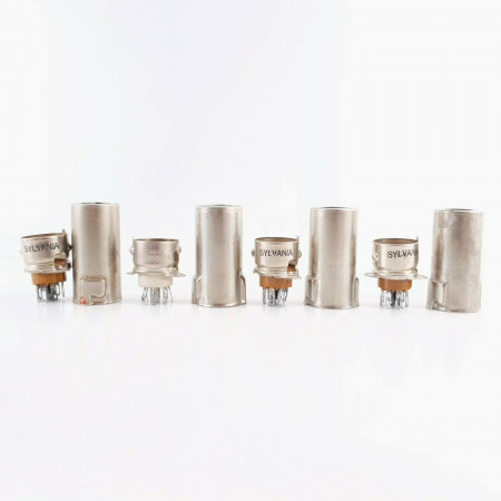 4 X 7 PIN TUBE SOCKET + SHIELD. SYLVANIA. TS102P01. HIGH QUALITY CQ  ENA