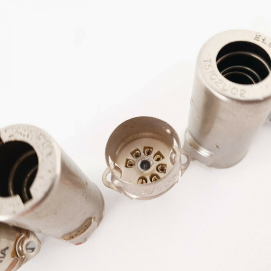 4 X 7 PIN TUBE SOCKET + SHIELD. SYLVANIA. TS102P01. HIGH QUALITY CQ  ENA