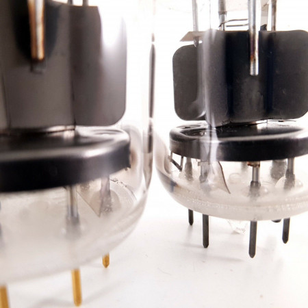 2 X 6252 / AX9910 AMPEREX TUBE. HOLLAND. GOLD PIN. 1950s PROD. NOS/NIB. AB  ENA