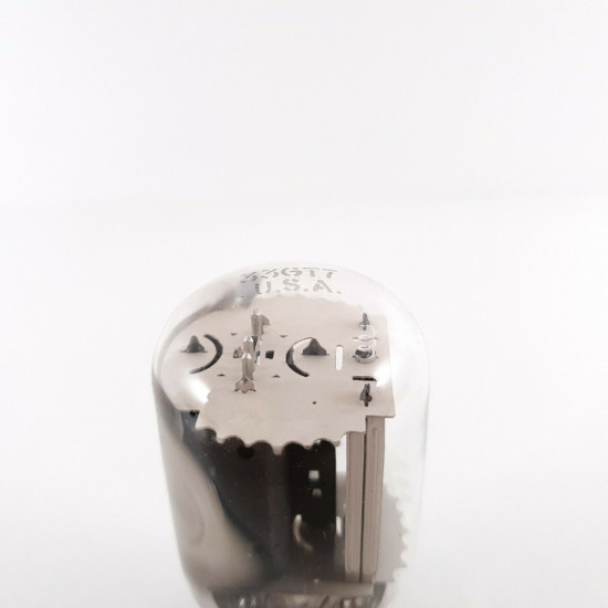 1 x 33GT7 GENERAL ELECTRIC TUBE. NOS/NIB. CB303