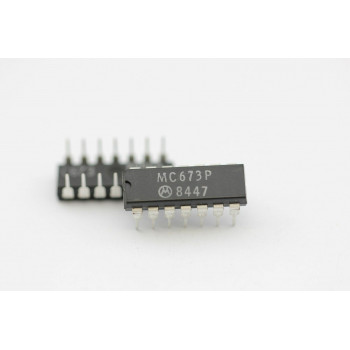 MC673P MOTOROLA INTEGRATED CIRCUIT NOS(New Old Stock)1PC C143U8F140416