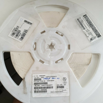 10 x 0.022pF 100V 10% SMD VISHAY CAPACITOR. (R517) CA396U7000F030821