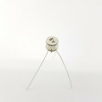 ACY40 TRANSISTOR NOS( New Old Stock ) 1PC. C340U18F041021