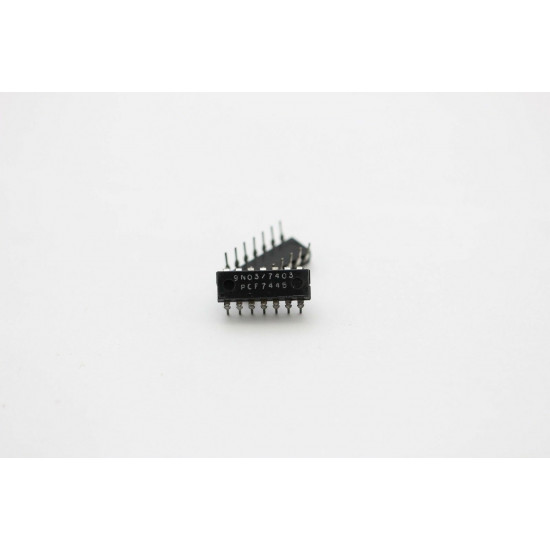 INTEGRATED CIRCUIT PCF7445 NOS (NEW OLD STOCK) 1PC. CA140U60F091116