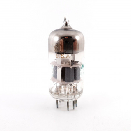 1 X 6DJ8 / ECC88 SYLVANIA TUBE. 1960s PRODUCTION. NOS/NIB 116/112%. CH139