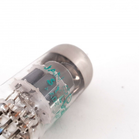 1 X 6DJ8 / ECC88 SYLVANIA TUBE. 1960s PRODUCTION. NOS/NIB 116/112%. CH139