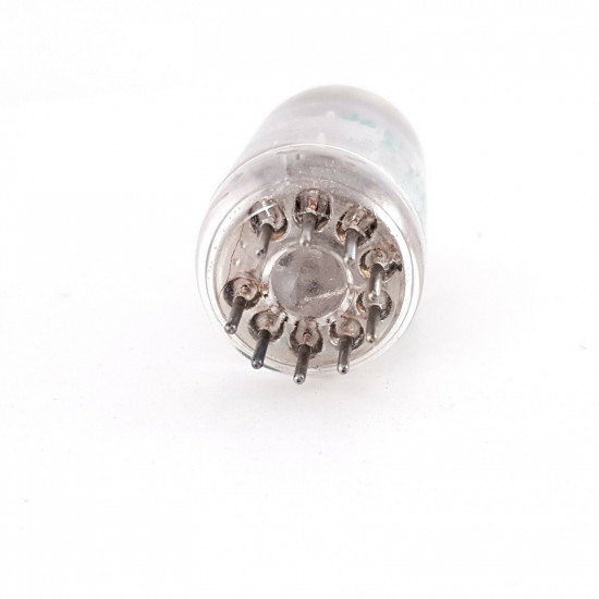 1 X 6DJ8 / ECC88 SYLVANIA TUBE. 1960s PRODUCTION. NOS/NIB 116/112%. CH139