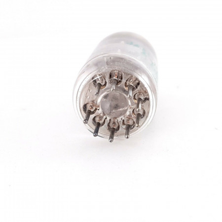 1 X 6DJ8 / ECC88 SYLVANIA TUBE. 1960s PRODUCTION. NOS/NIB 116/112%. CH139