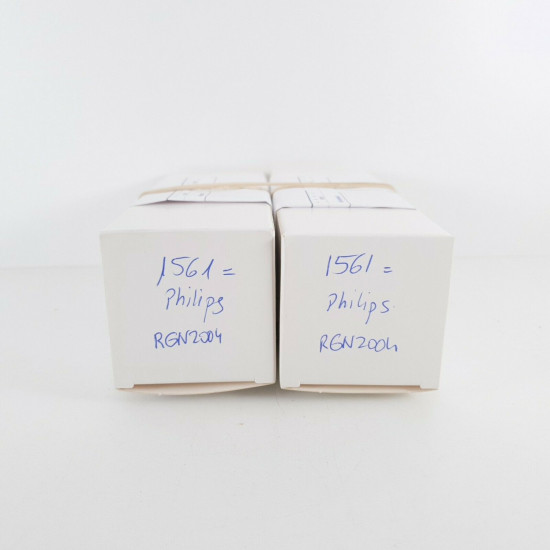 2 X 1561 / RGN2004 PHILIPS-MINIWATT TUBE. SMOOTH PLATES. 1950s. CD  ENA