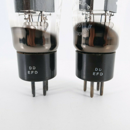 2 X 1561 / RGN2004 PHILIPS-MINIWATT TUBE. SMOOTH PLATES. 1950s. CD  ENA
