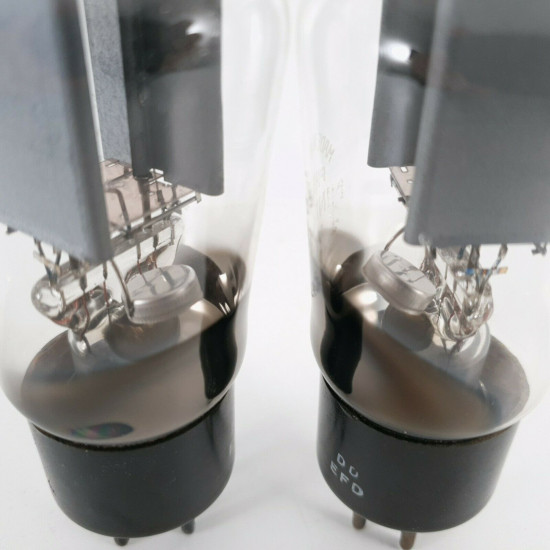 2 X 1561 / RGN2004 PHILIPS-MINIWATT TUBE. SMOOTH PLATES. 1950s. CD  ENA