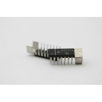 AN7114 MATSUSHITA INTEGRATED CIRCUIT NOS (New Old Stock). 1PC. C562CU3F090415
