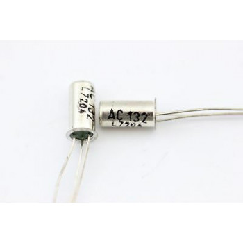 AC132 TRANSISTOR NOS( New Old Stock ) 1PC. C229U296F280314