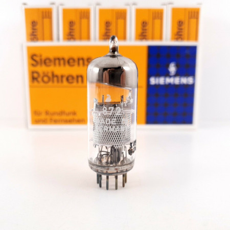 5 X EF183 / 6EH7 SIEMENS TUBE. 1950s Siemens und Halske PROD. 10mA CH131