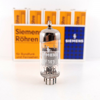 5 X EF183 / 6EH7 SIEMENS TUBE. 1950s Siemens und Halske PROD. 11mA 2 CH131 2