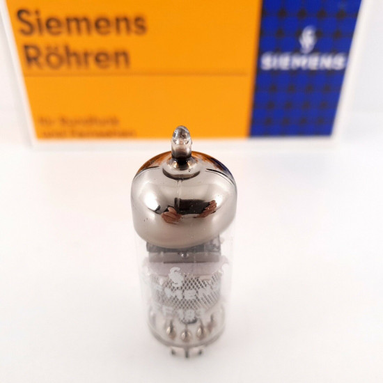5 X EF183 / 6EH7 SIEMENS TUBE. 1950s Siemens und Halske PROD. 11mA 2 CH131