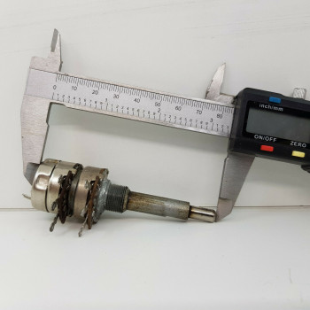 POTENCIOMETRO  CARBON POTENTIOMETER COYRE BRAND 500K + 500K LOG C/I D/. P30