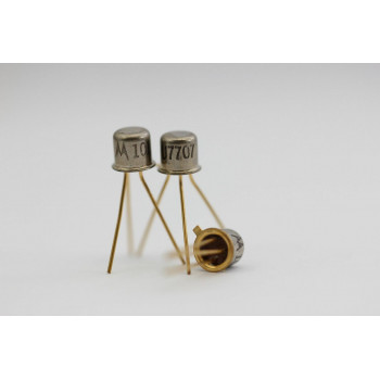 U7707 MOTOROLA GOLD TRANSISTOR NOS( New Old Stock ) 1PC. C299U88F120514