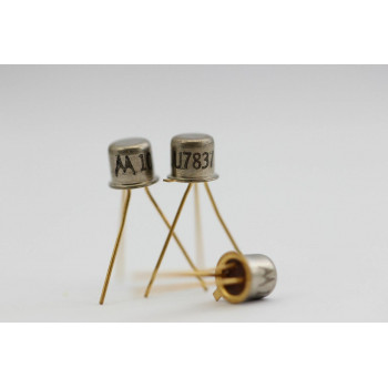 U7837 MOTOROLA GOLD TRANSISTOR NOS( New Old Stock ) 1PC. C299U9F120514