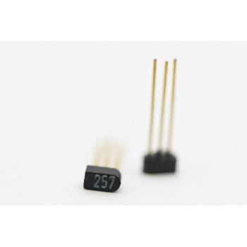 SC257 GOLD TRANSISTOR NOS( New Old Stock ) 1PC. C543AU51F060215