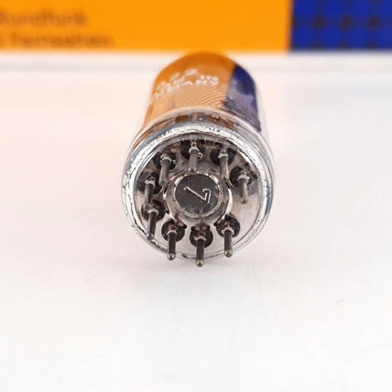 10 X EF183 / 6EH7 SIEMENS TUBE. 1950s Siemens und Halske PROD. 10mA CH131