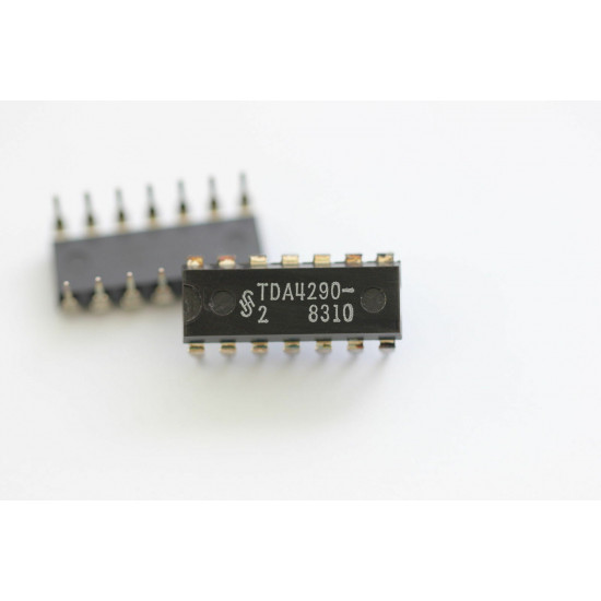 TDA4290 SIEMENS INTEGRATED CIRCUIT NOS ( New Old Stock ) 1PC. C522AU4F120814