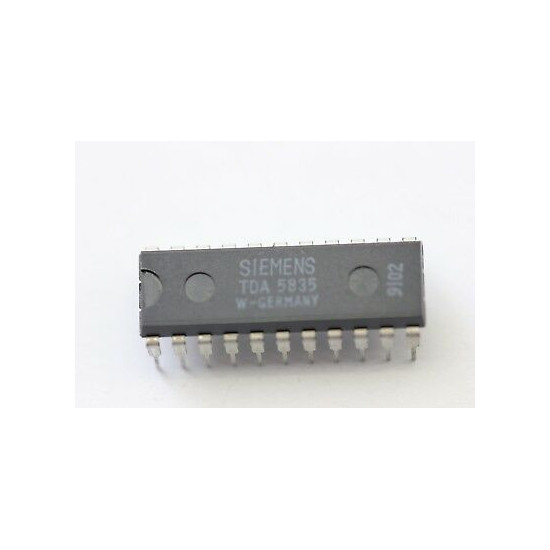 TDA5835 SIEMENS INTEGRATED CIRCUIT NOS New Old Stock 1PC C534BU3F071118