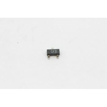 D1 SMD TRANSISTOR NOS( New Old Stock ) 1PC. C562BU1F080415