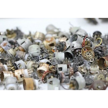 LOT +100 SOCKET, NOS AND USED. DIFFERENT TYPES. +100 PCS. RCZOC17