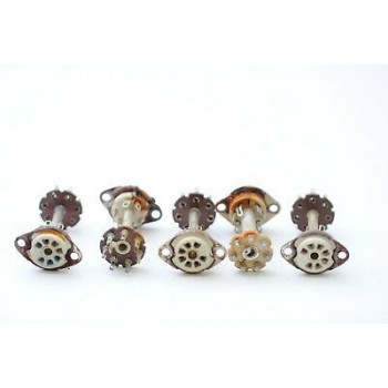 5 X  7 PINS TURRET SOCKET. RUSTED METAL. USED. CZOC17/3