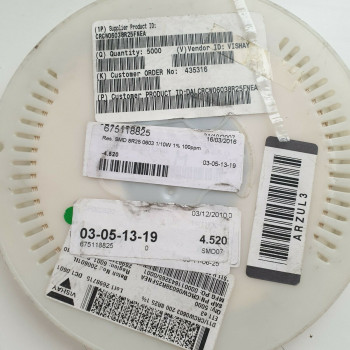 10 x 8.25R 1/10W 1% 100PPM SMD VISHAY RESISTOR. CA392U4500F080721